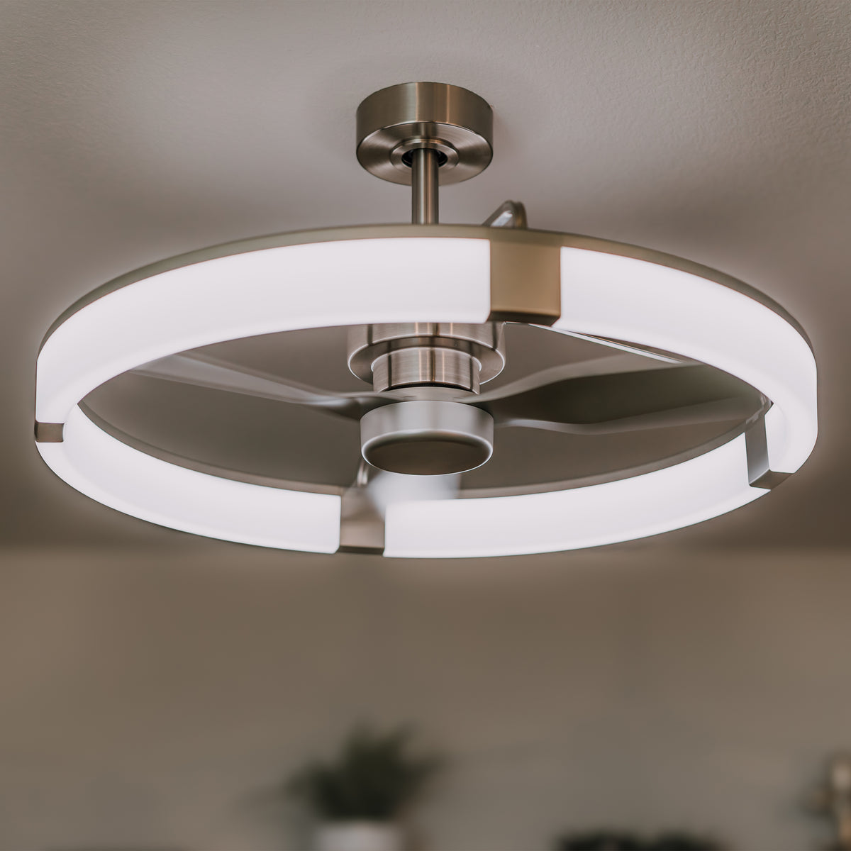 Sunnyvale 28 in. LED modern ceiling fan - with remote