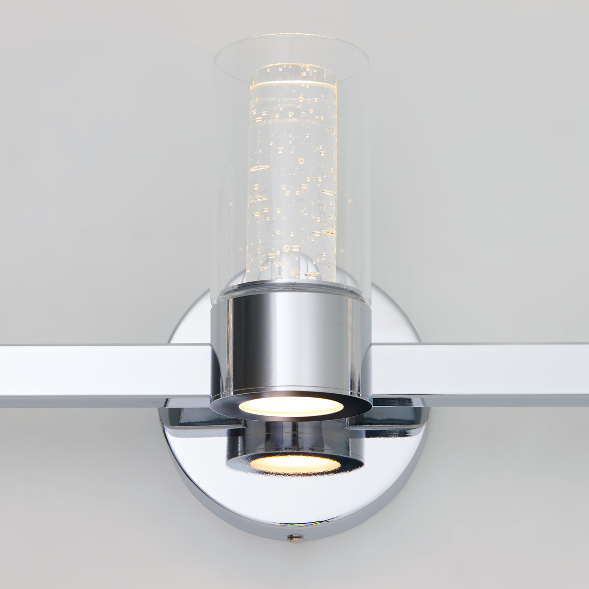 Novello 27-in (69 cm) 3-Light Modern LED Vanity Light for Bathroom