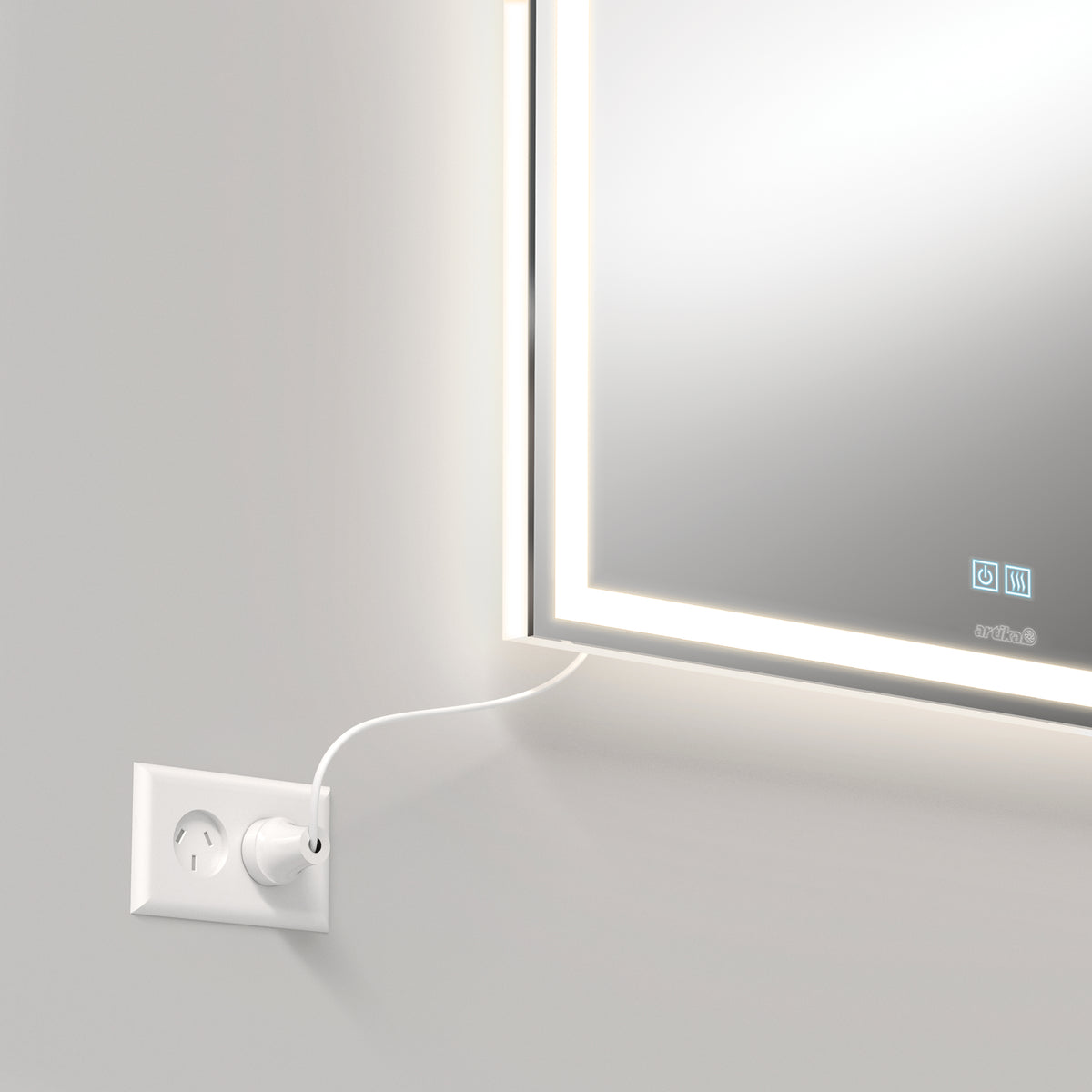Aurea 61 x 79 cm (24 x 31 in.) espejo LED de baño antivaho