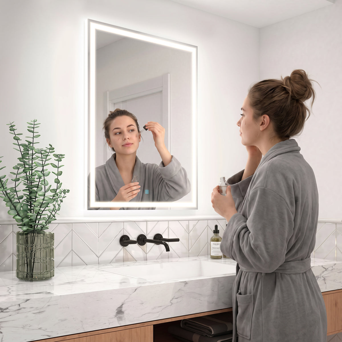 Emeraude dimmable LED mirror 3 CCT